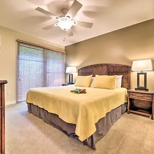 With Pool - 1 Block To Front Street! , Lahaina United States